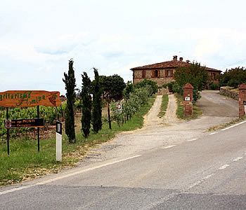 Farm stay Amina, Winery & Hiking *